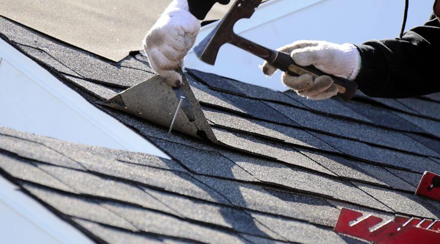 Professional gutter cleaning in Fallon, NV